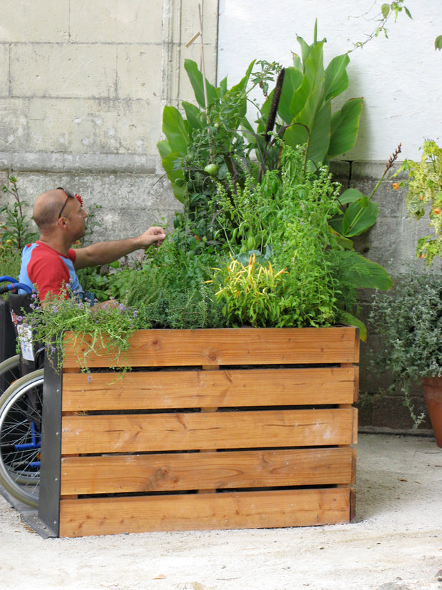 Wheelchair Accessible Garden Planter Pod